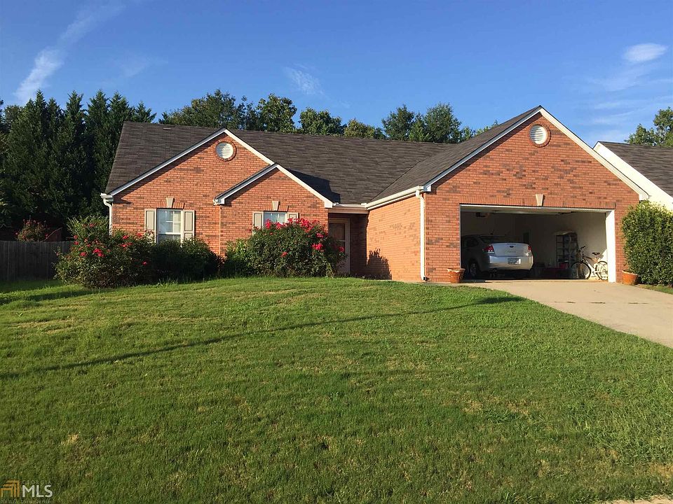 2nd image of 2344 Pettit Dr