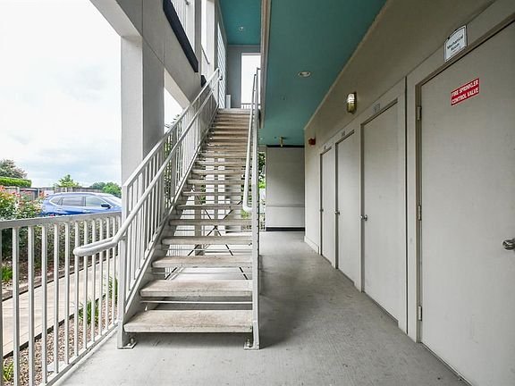 3rd image of 1441 East St Unit 302