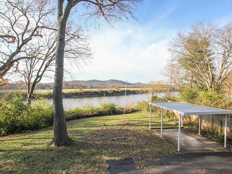 439B Capri Dr — Photo 17