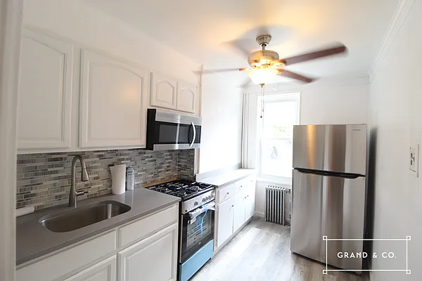 Rented by Grand & Co. | media 18