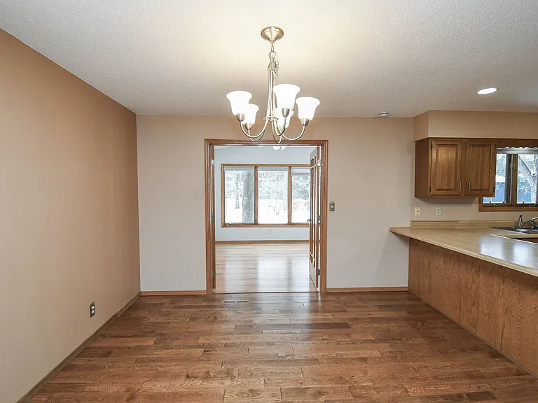 2213 S Wellington Ave — Photo 7