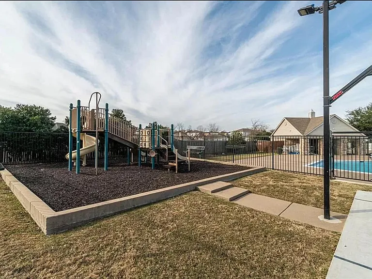 1017 Blue Jay Ln — Photo 17
