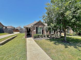8472 Gentian Dr, Fort Worth, TX 76123