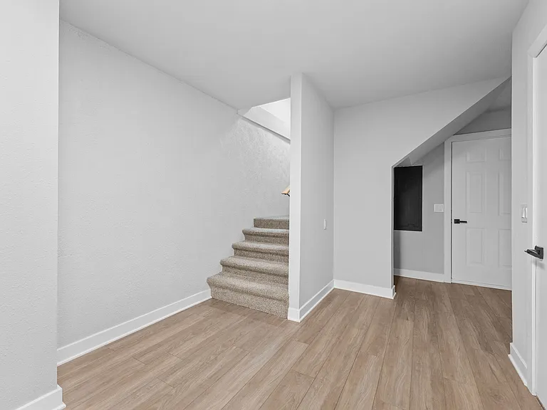 56 Wintergreen Dr — Photo 23