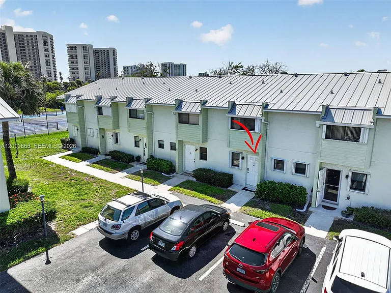 9425 S Ocean Dr #67 — Photo 2