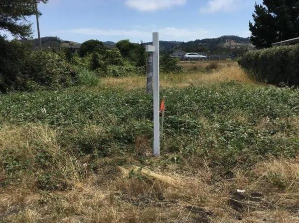 775 3rd Ave, Half Moon Bay, CA 94019