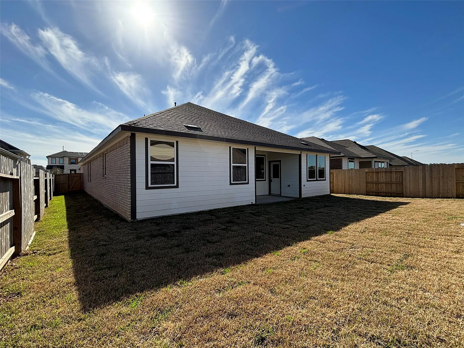 4 bed, 3.0 bath, 2149 sqft, $2,650 — Photo 3
