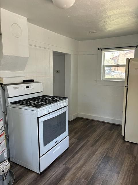 2nd image of 505 S San Francisco St #5