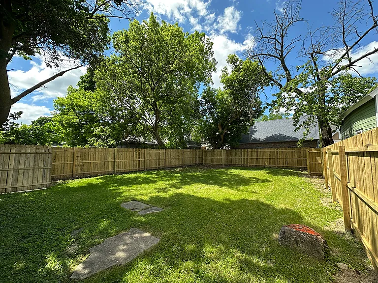 128 Caroline Ave #1 — Photo 59