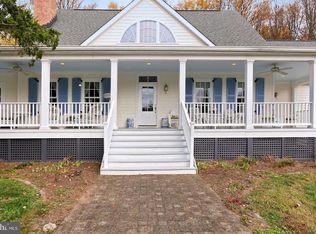 11208 W Montpelier Rd, Great Falls, VA 22066