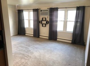 17060 E Eleven Mile Rd APT 1, Roseville, MI 48066