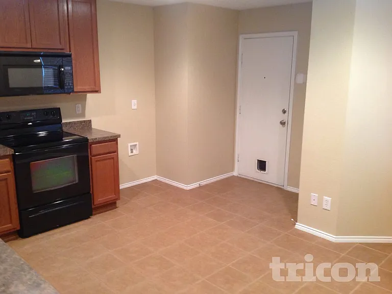 16325 Cowboy Trl — Photo 8