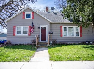 314 W State St, Mauston, WI 53948