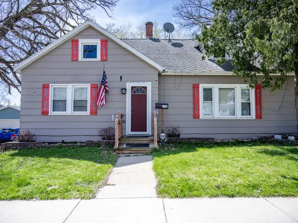 314 W State St, Mauston, WI 53948