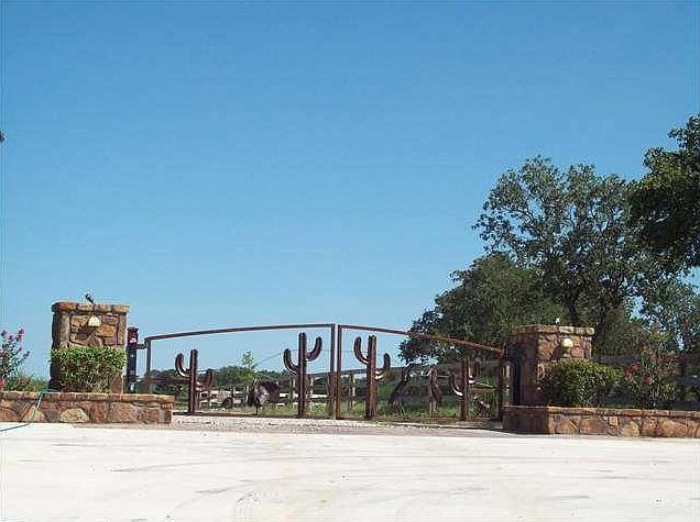1st image of 1515 Half Moon Cir