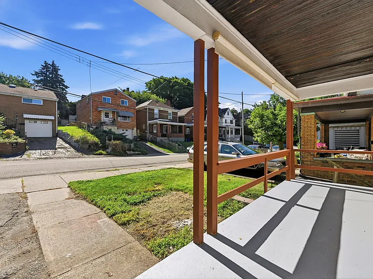 1642 Methyl St — Photo 19
