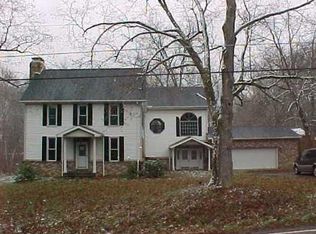1846 Wurtemburg Rd, Ellwood City, PA 16117