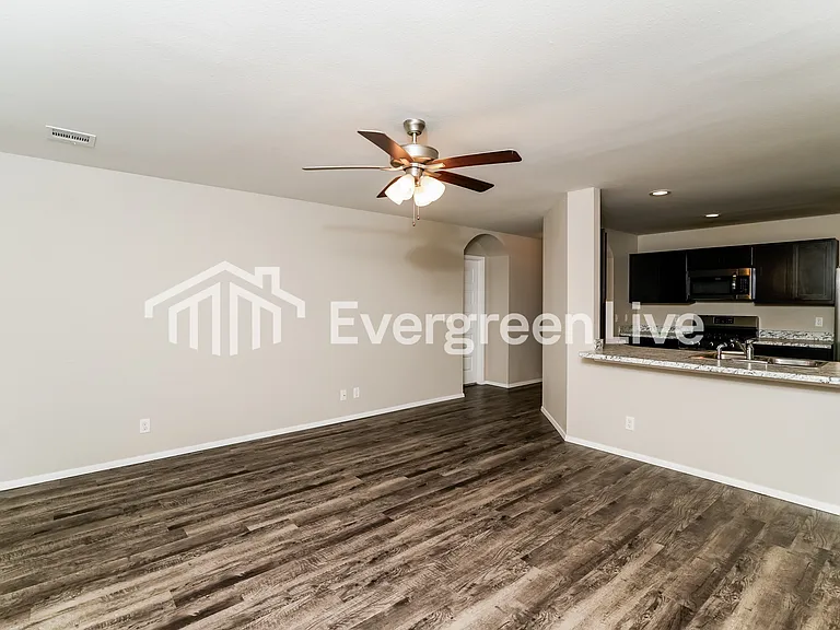 1615 S 31st St — Photo 5