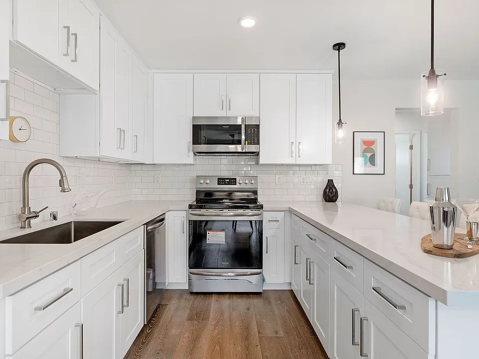3450 Emerald (312 Calle Miramar LLC)