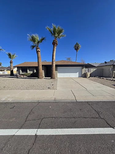 10851 N 65th Ave Photo 1