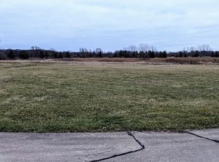 3 Broadmoor, Mattoon, IL 61938