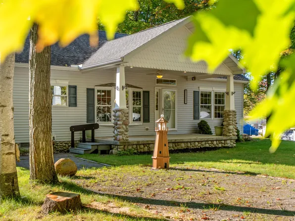 17231 Brothers Bay Rd, Alpena, MI 49707