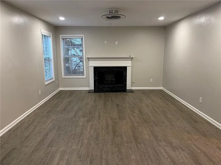1105 Trumpet Vine Ct SE — Photo 13