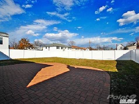 2nd image of 3353 Ocean Harbor Dr