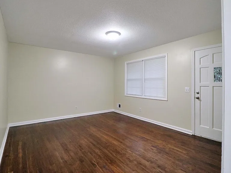 309 W Miriam Ave — Photo 10