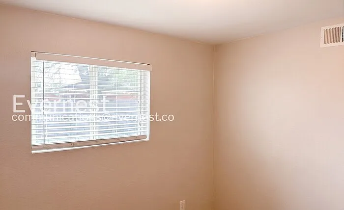 2333 E Camino St — Photo 20