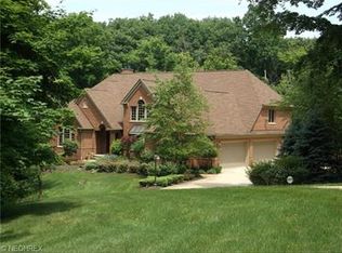 9591 Holden Ct, Kirtland Hills, OH