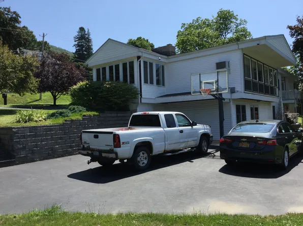 7 Highland Ave, Dansville, NY 14437