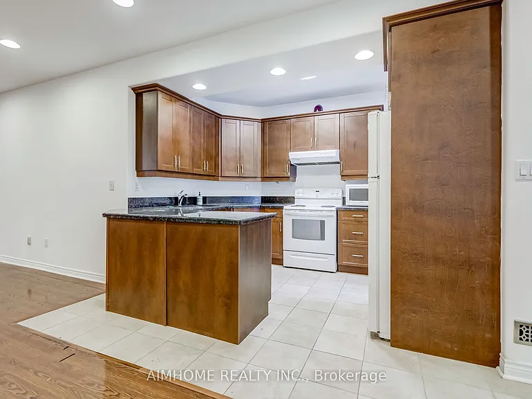 248 Dunview Ave #L — Photo 6