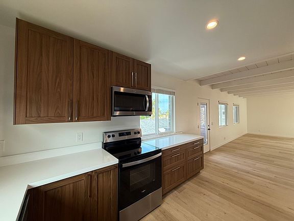 3rd image of 583 Melba Rd