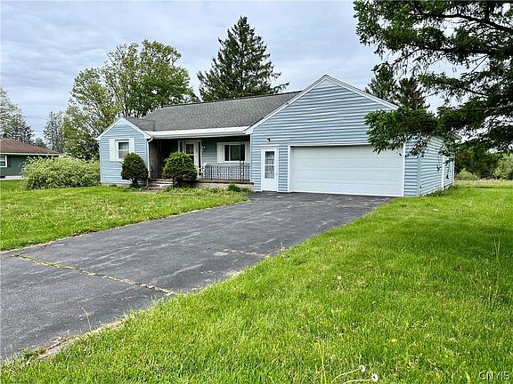 2nd image of 7207 Coleman Mills Rd