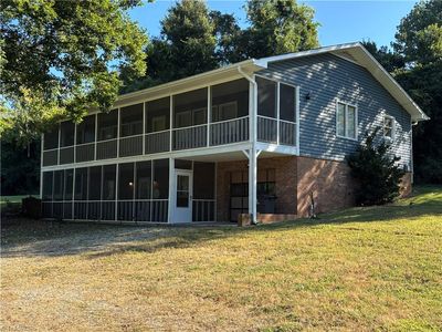 1729 Gyro Dr, Winston Salem, NC, 27127