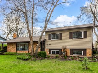 510 Audubon St, Hoffman Estates, IL 60169