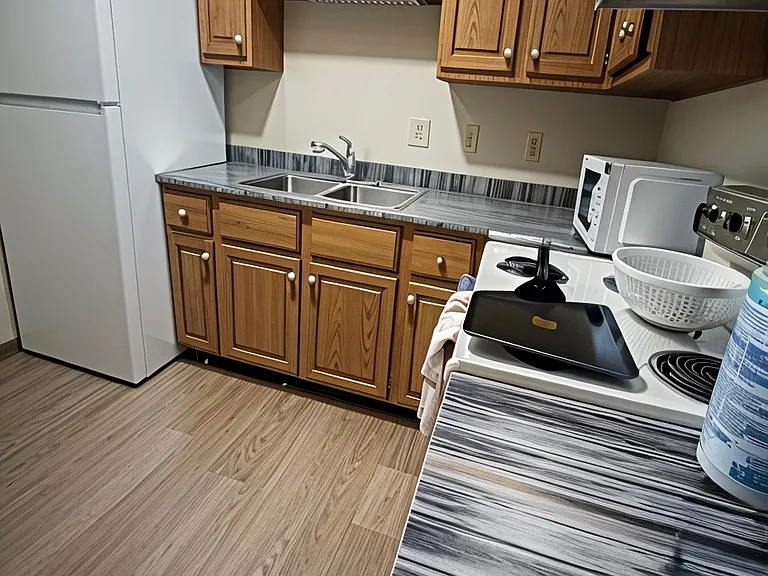 535 Flats — Photo 9