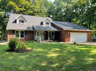 26136 E 2200 North Rd, Lexington, IL 61753