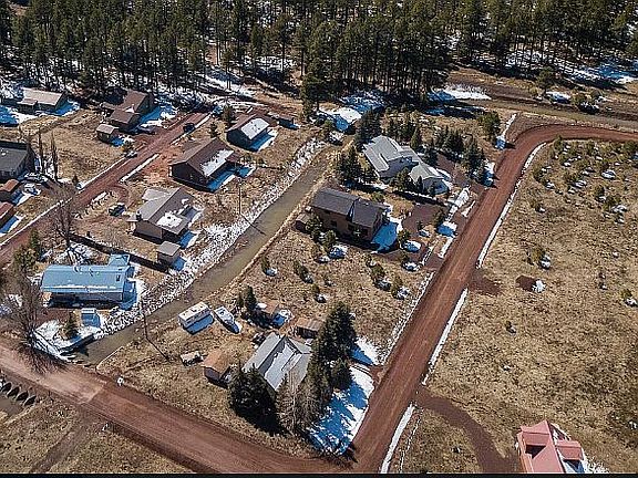 4th image of 136 W Aztec Cir