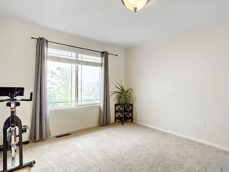 4667 E 98th Pl — Photo 7