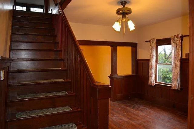 135 W Grant St — Photo 9