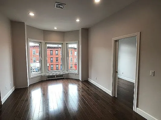 Rented by Ideal Properties Group | media 32