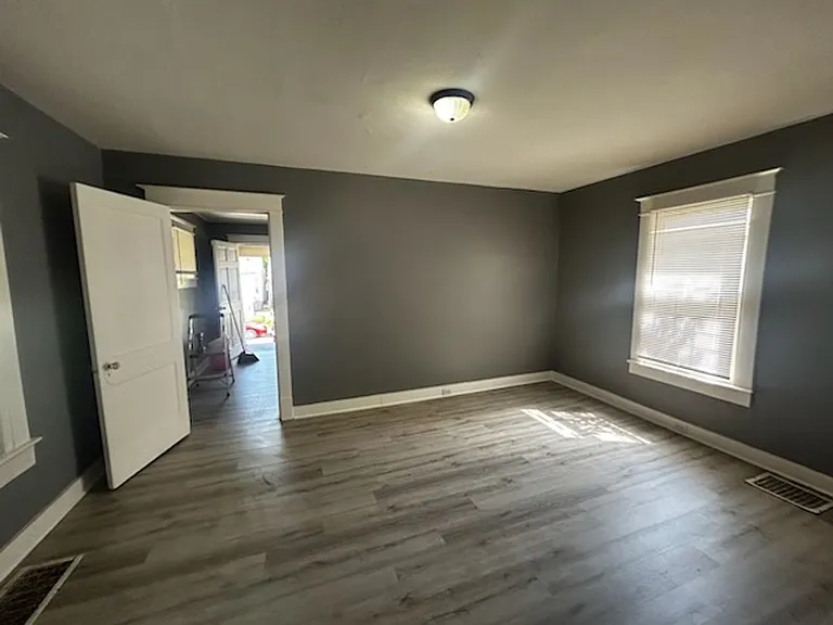1708 W Gaulbert Ave — Photo 16