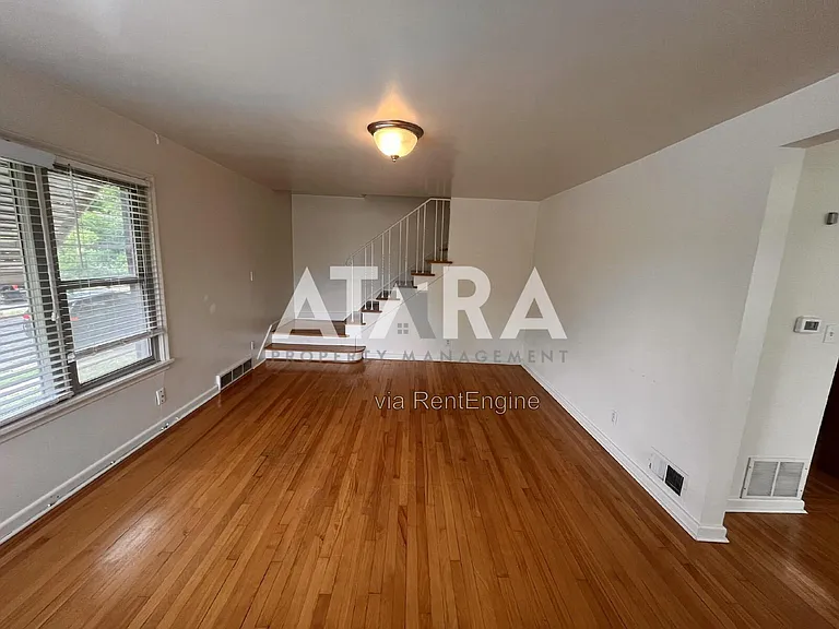 1335 E Thornton Ave — Photo 6