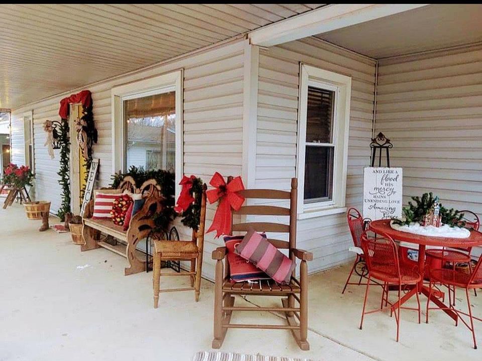 2nd image of 211&215 Allen Ferry Rd