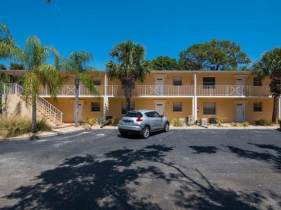 3rd image of 966 La Costa Cir Unit 7