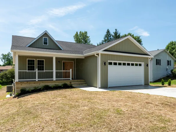 173 Lakeview Heights Dr, Howard, OH 43028