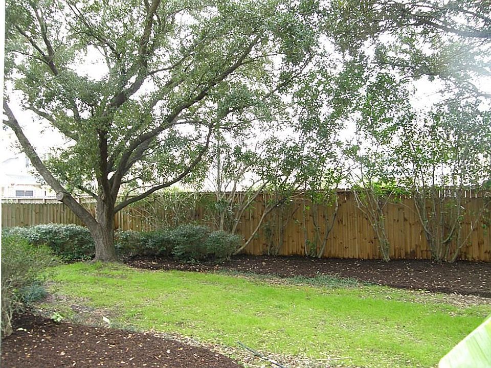 2nd image of 13038 Hollow Brook Dr