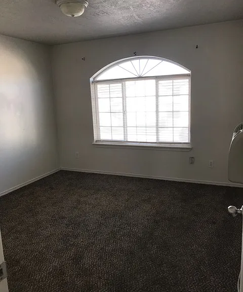 5221 Mesquite Dr #4 — Photo 9